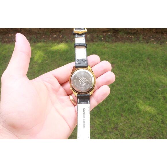 Vintage 1989 Citizen Automatic Mens Gold Watch W/daydate & White accents - Picture 6 of 6